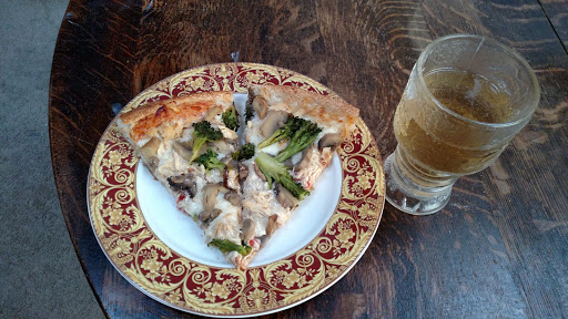 Uncle Chucks Pizza